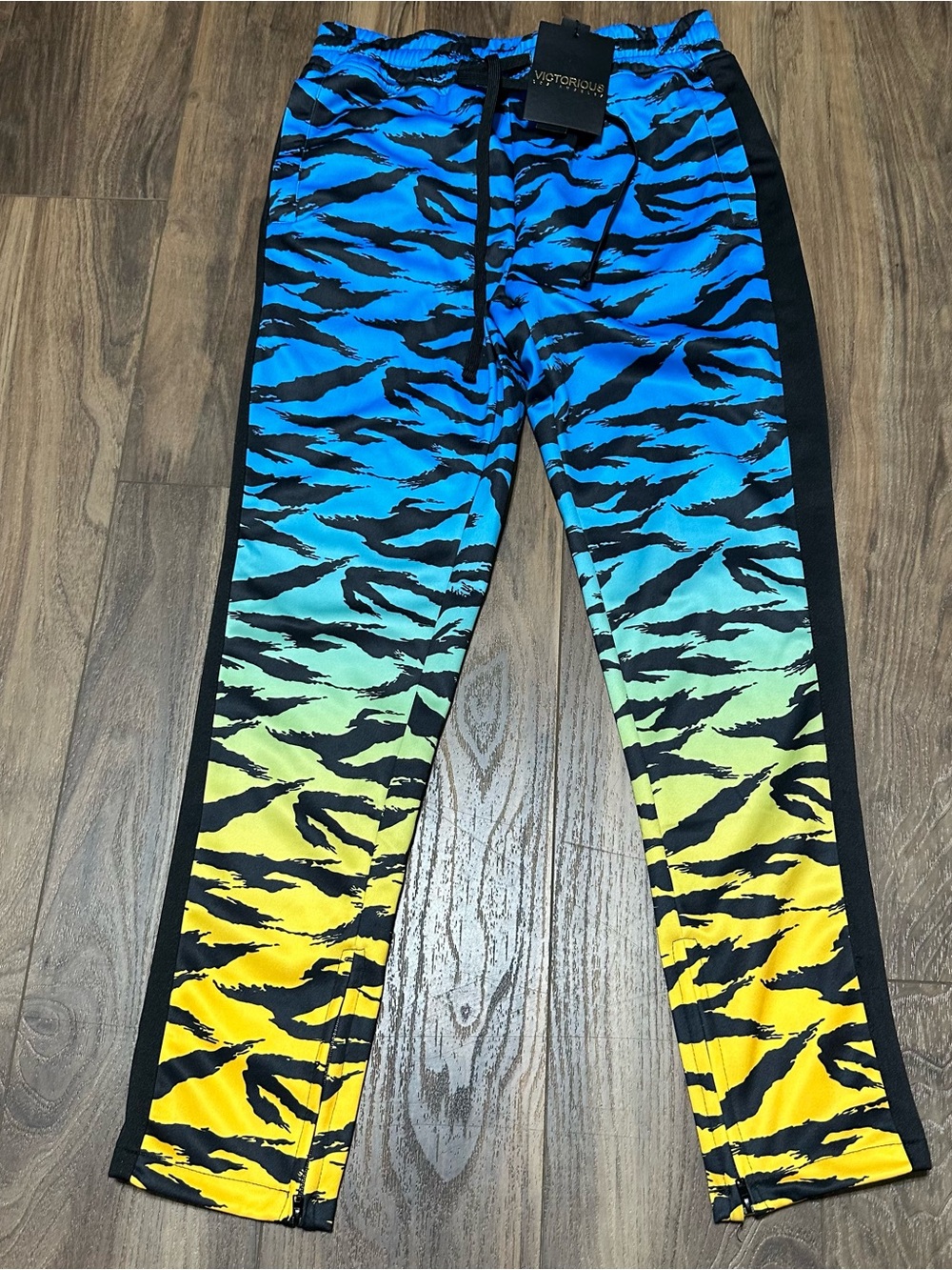 New Victorious Los Angeles Men’s  Ombré Blue Tiger Stripe Track Pants S NWT